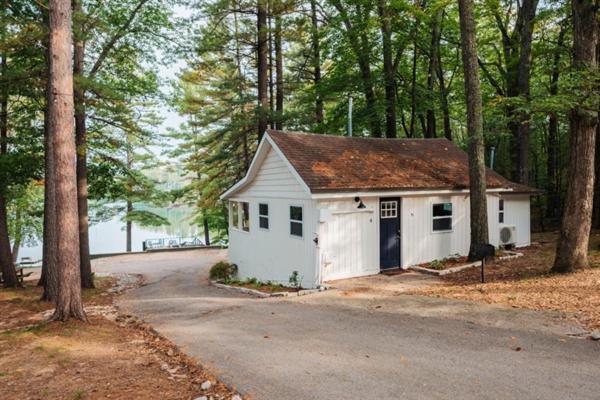 Arbutus Lake 3 Bedroom Cottage 特拉弗斯城 外观 照片